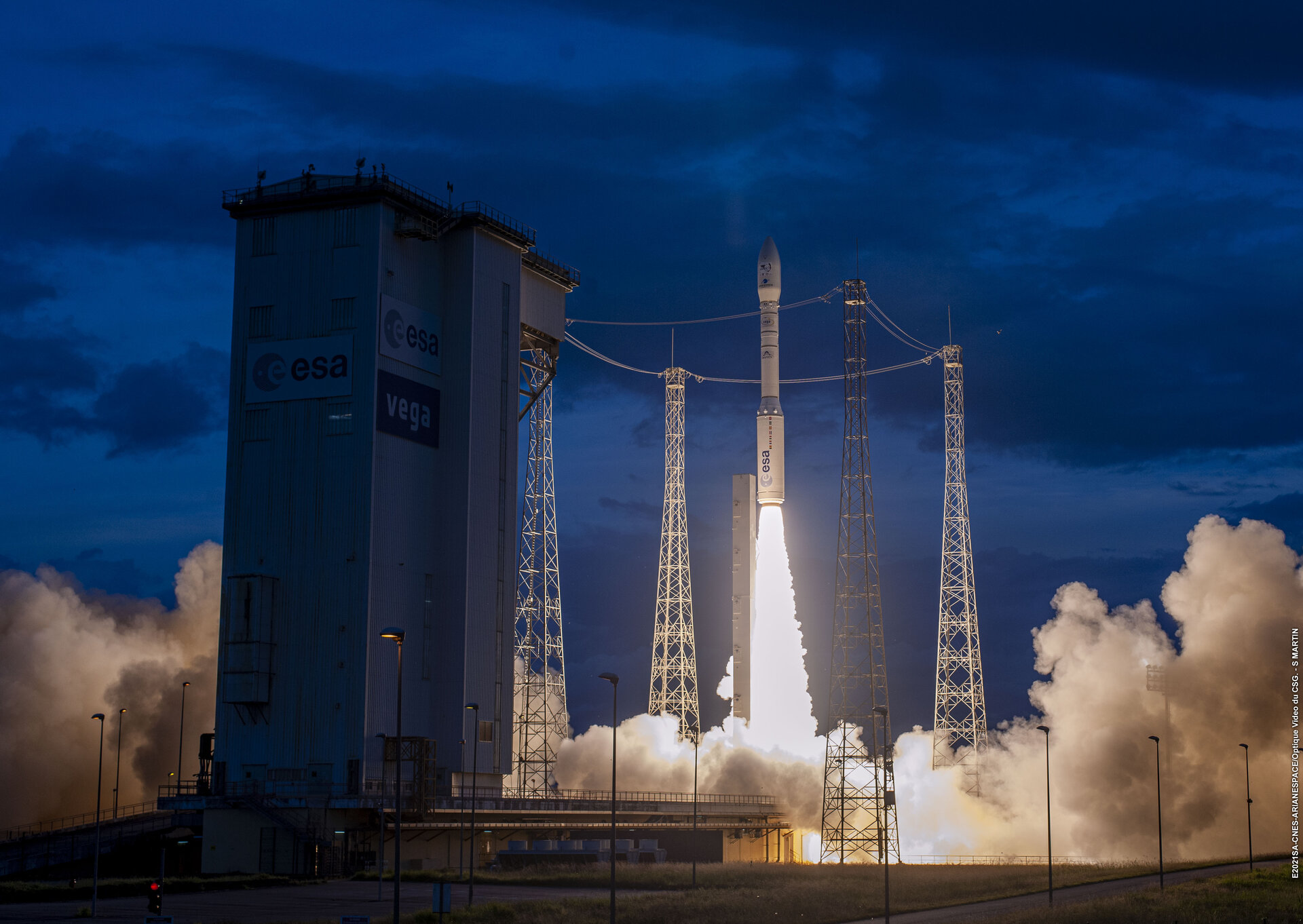 Aplazado el primer lanzamiento comercial del cohete europeo Vega C por un fallo en la etapa superior