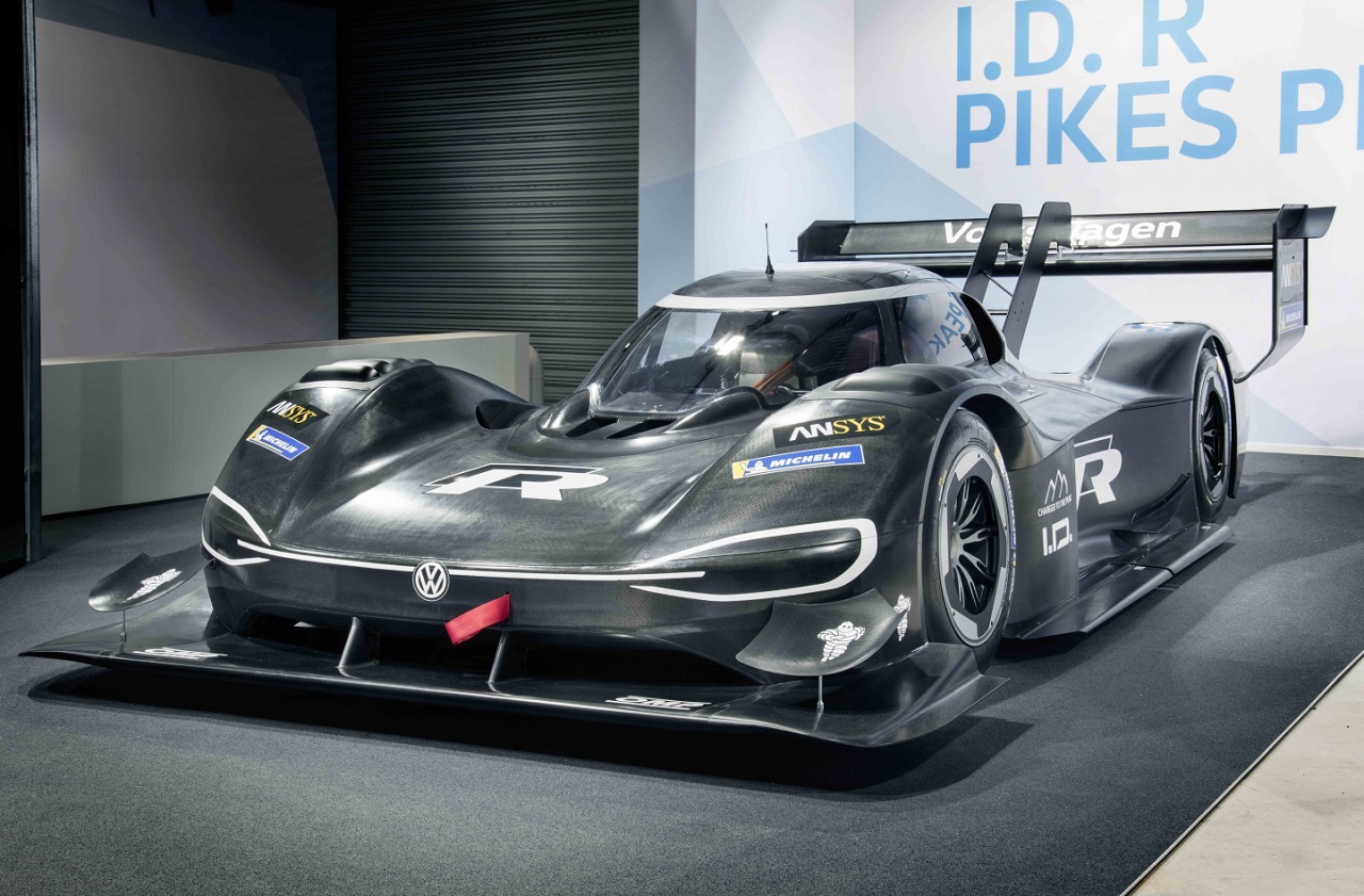 Racing Volkswagen ID R Pikes Peak: power 680 hp and acceleration to hundreds in 2.25 seconds