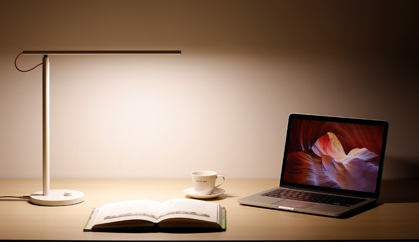 Lampa biurkowa LED Xiaomi Mi 1S: nowa „inteligentna” lamp z cenami 26 USD od producenta 