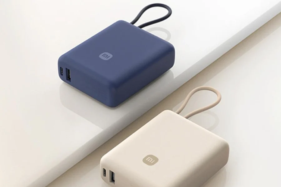 Xiaomi lanserer kompakt Powerbank 10000 33W med innebygd kabel som enkelt kan gjemmes inne