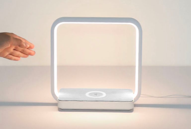Xiaomi Mi EZVALO: ночная лампа с необычным дизайном и беспроводной зарядкой