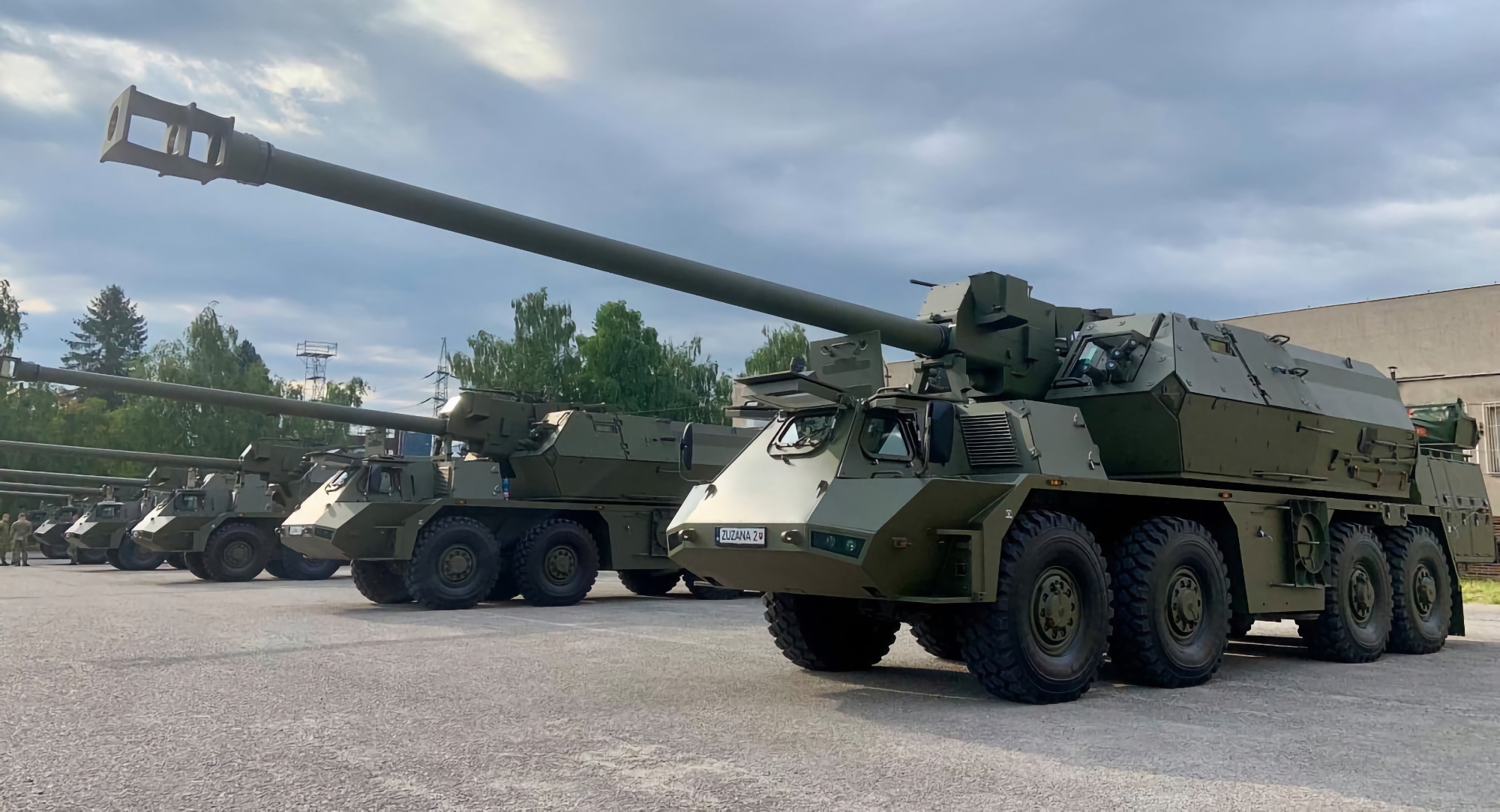 Словакия передала ВСУ седьмую САУ Zuzana 2 с дальностью стрельбы до 41 км, одна такая установка стоит 7 000 000