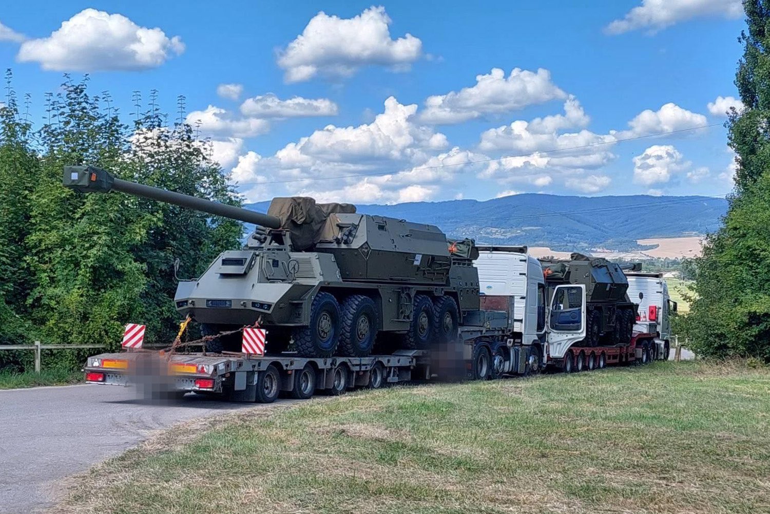 Los primeros cuatro cañones Zuzana 2 entregados por Eslovaquia han llegado a Ucrania