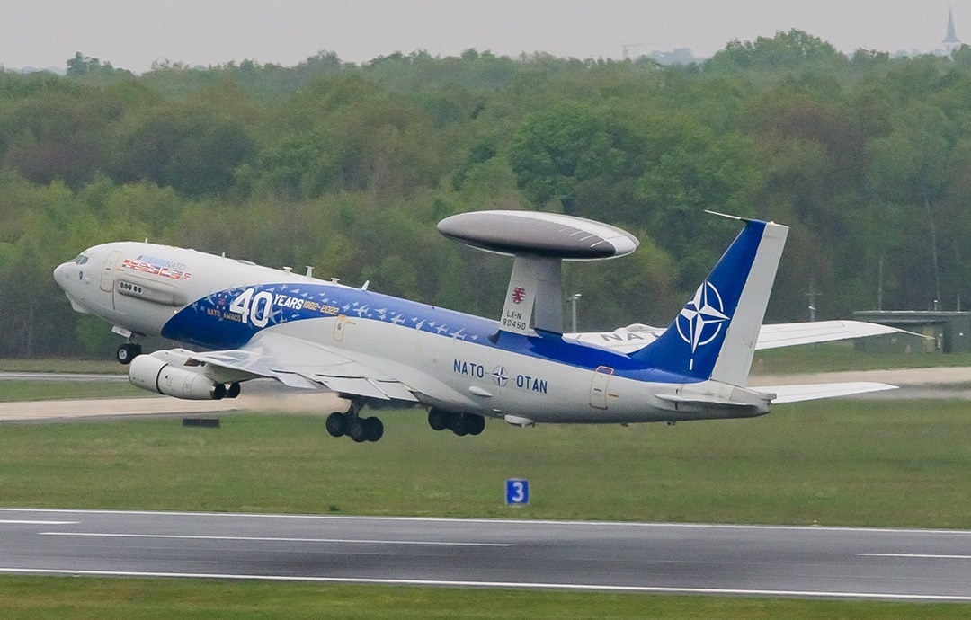 NATO schickt AWACS-Spionageflugzeuge nach Rumänien, um russische militärische Aktivitäten zu überwachen
