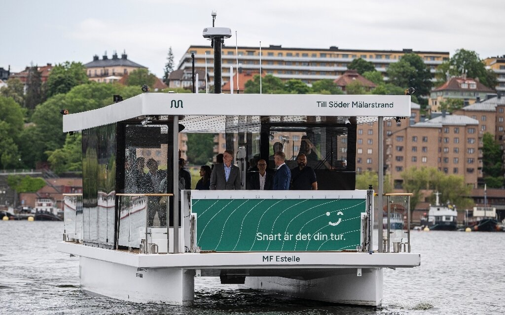 Sweden's first $1.6m electric unmanned ferry, MF Estelle, begins service