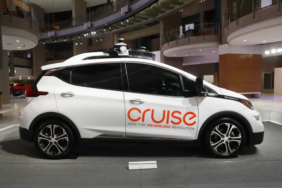 Cruise vil halvere flåten av robotbiler etter to krasj i San Francisco