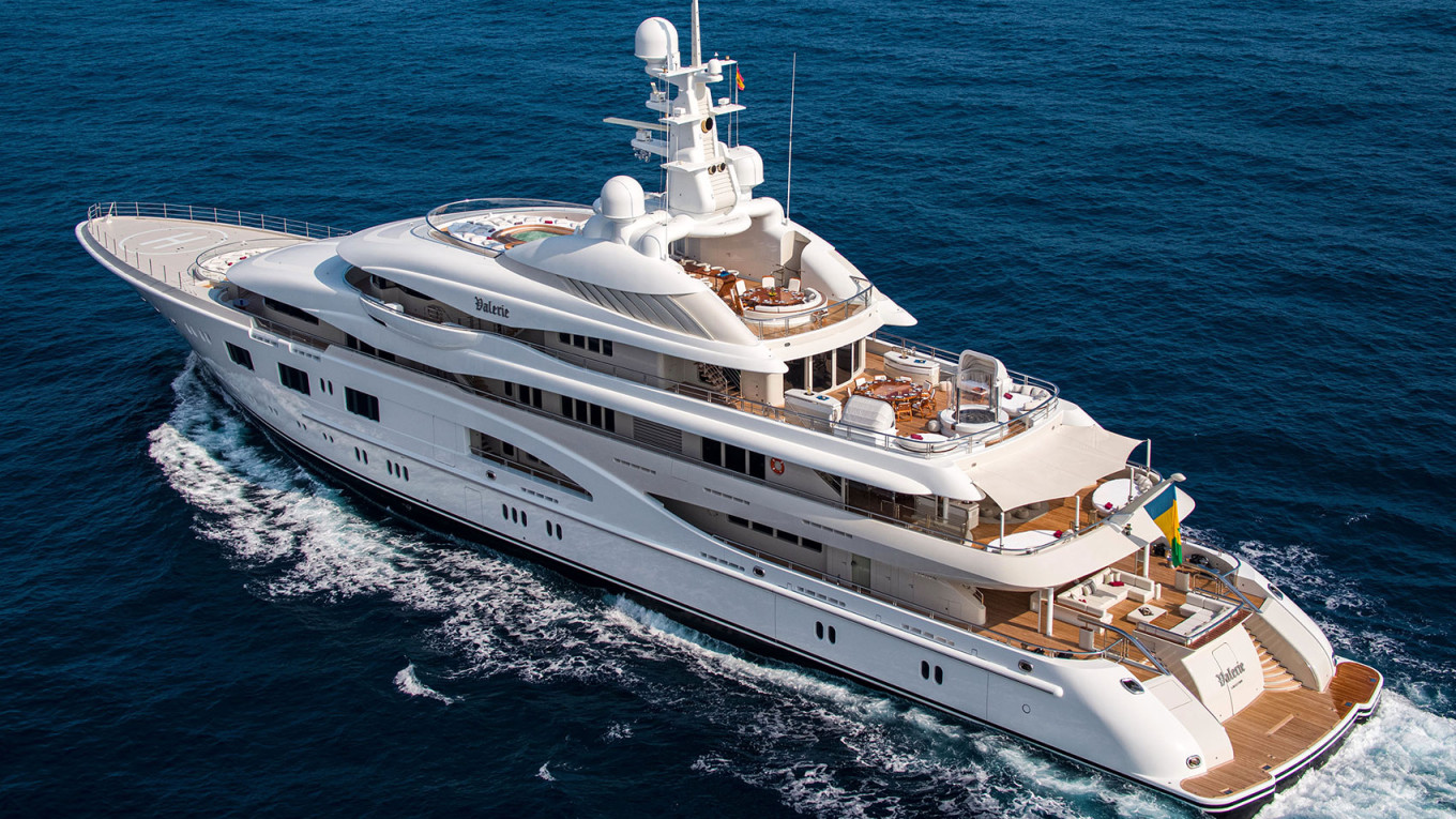 US and EU seize more than 10 super yachts of Russian oligarchs worth over $3 billion