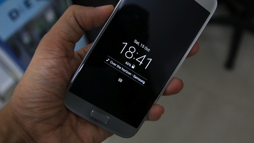 Samsung Galaxy S7 получил всегда включенный дисплей, как у Note 7