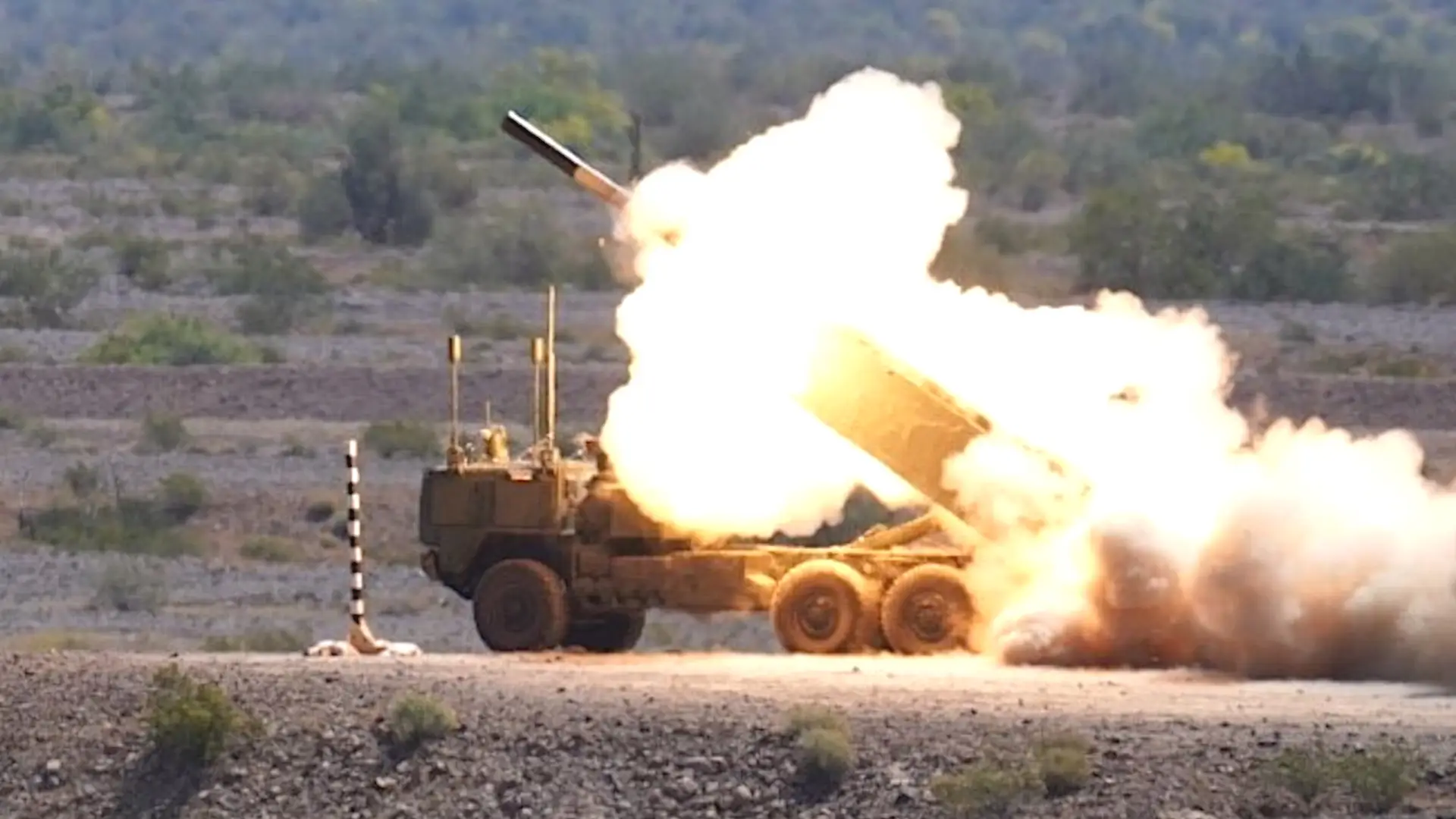 The US Army has successfully conducted the first firing test of the HIMARS unmanned missile system, which will be able to use PrSM ballistic missiles with a range of up to 500 kilometres