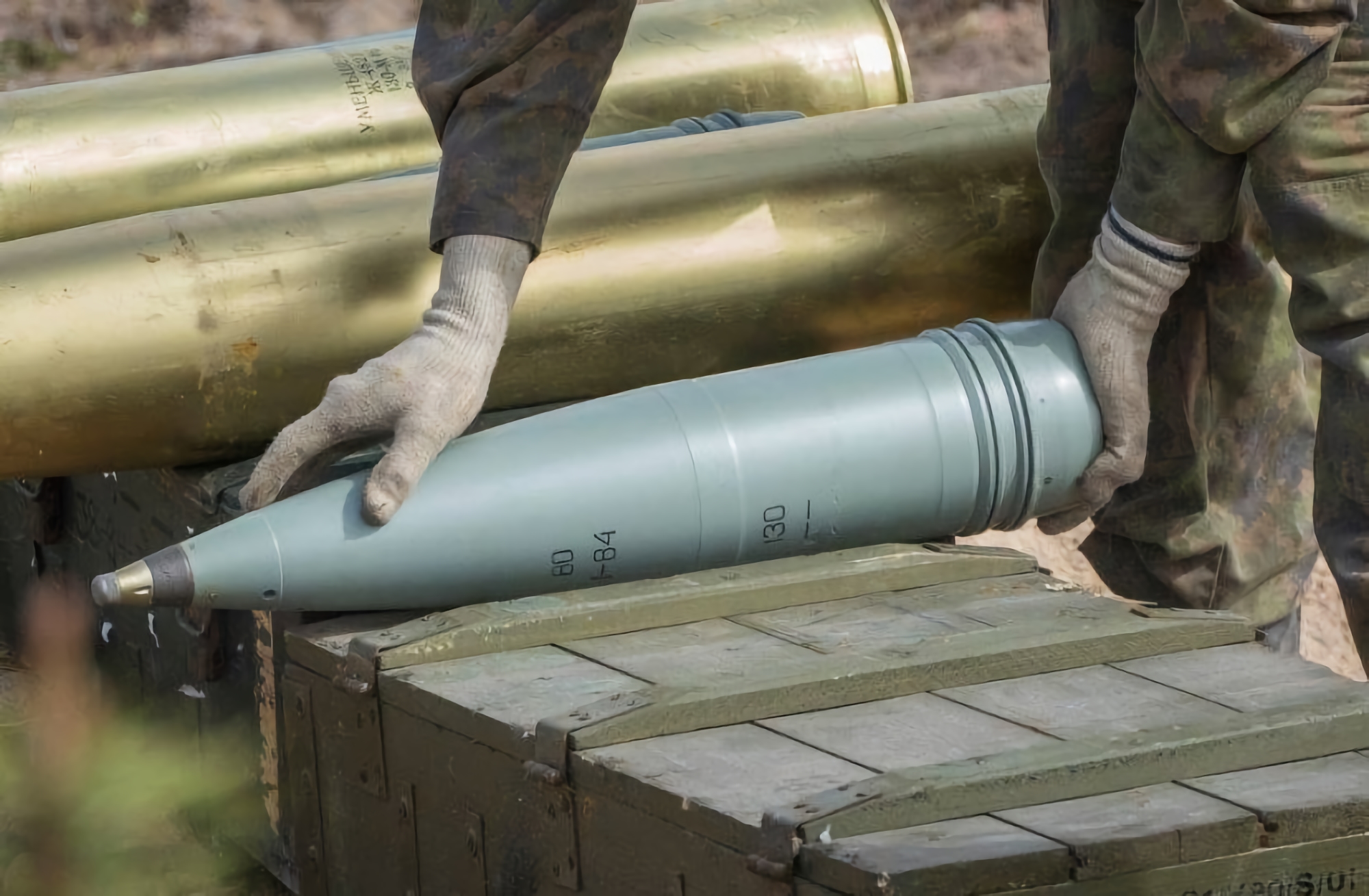 Ucrania, junto con un socio, está construyendo una planta para producir munición estándar de la OTAN