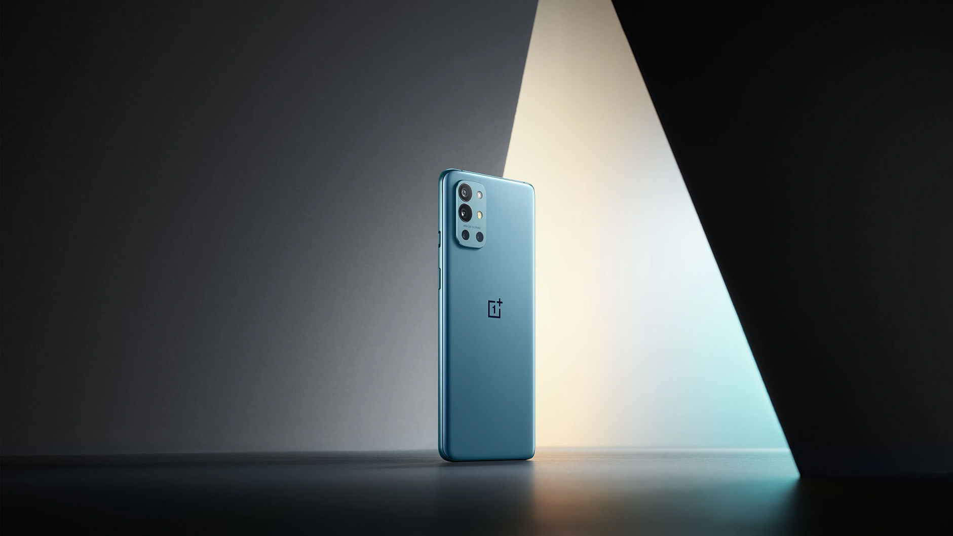 Snapdragon 870, 50-megapixel Sony IMX766 sensor and Android 12 - OnePlus 9RT specifications revealed