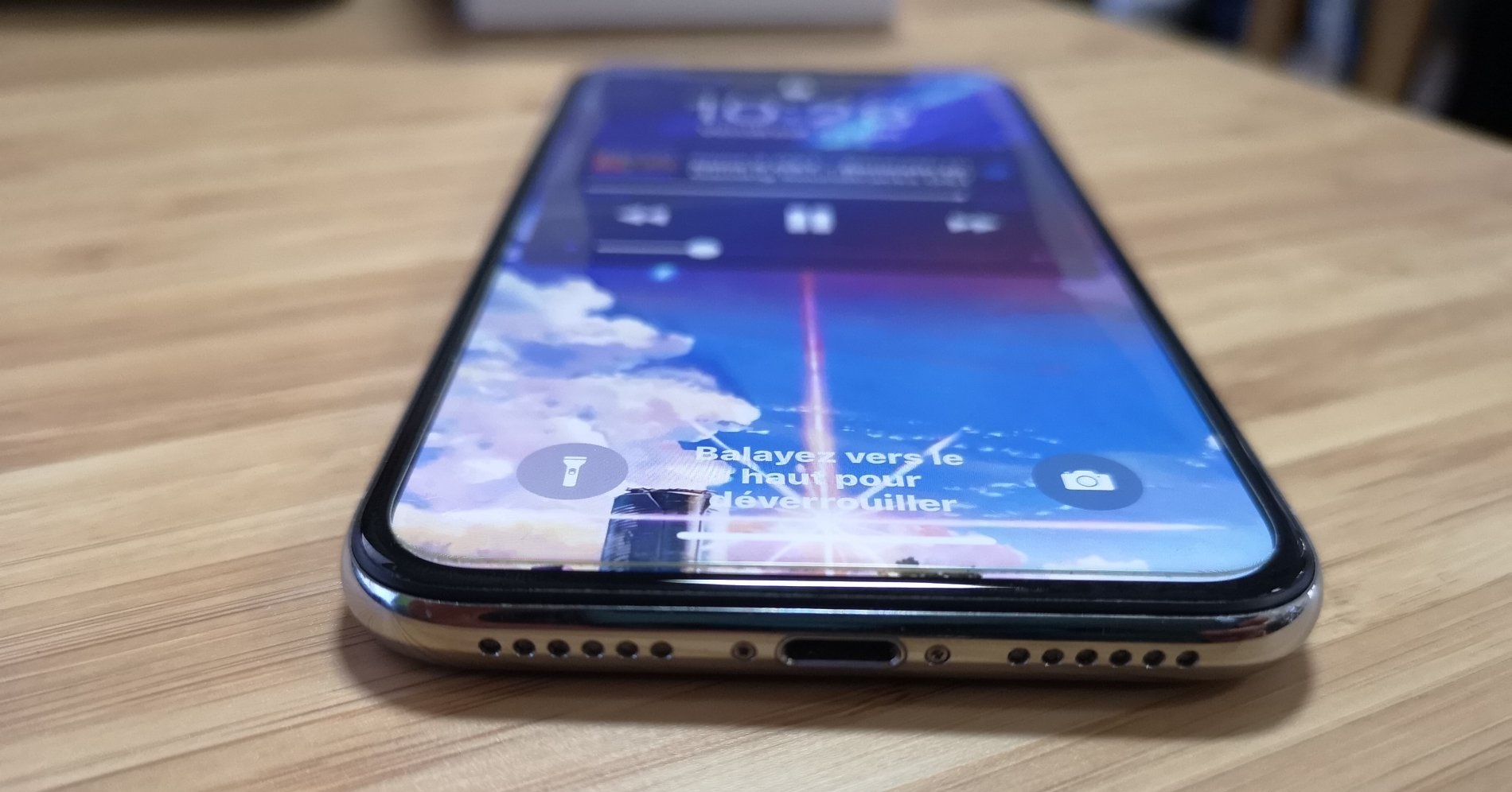 Enthusiast replaces Lightning in iPhone X with USB-C