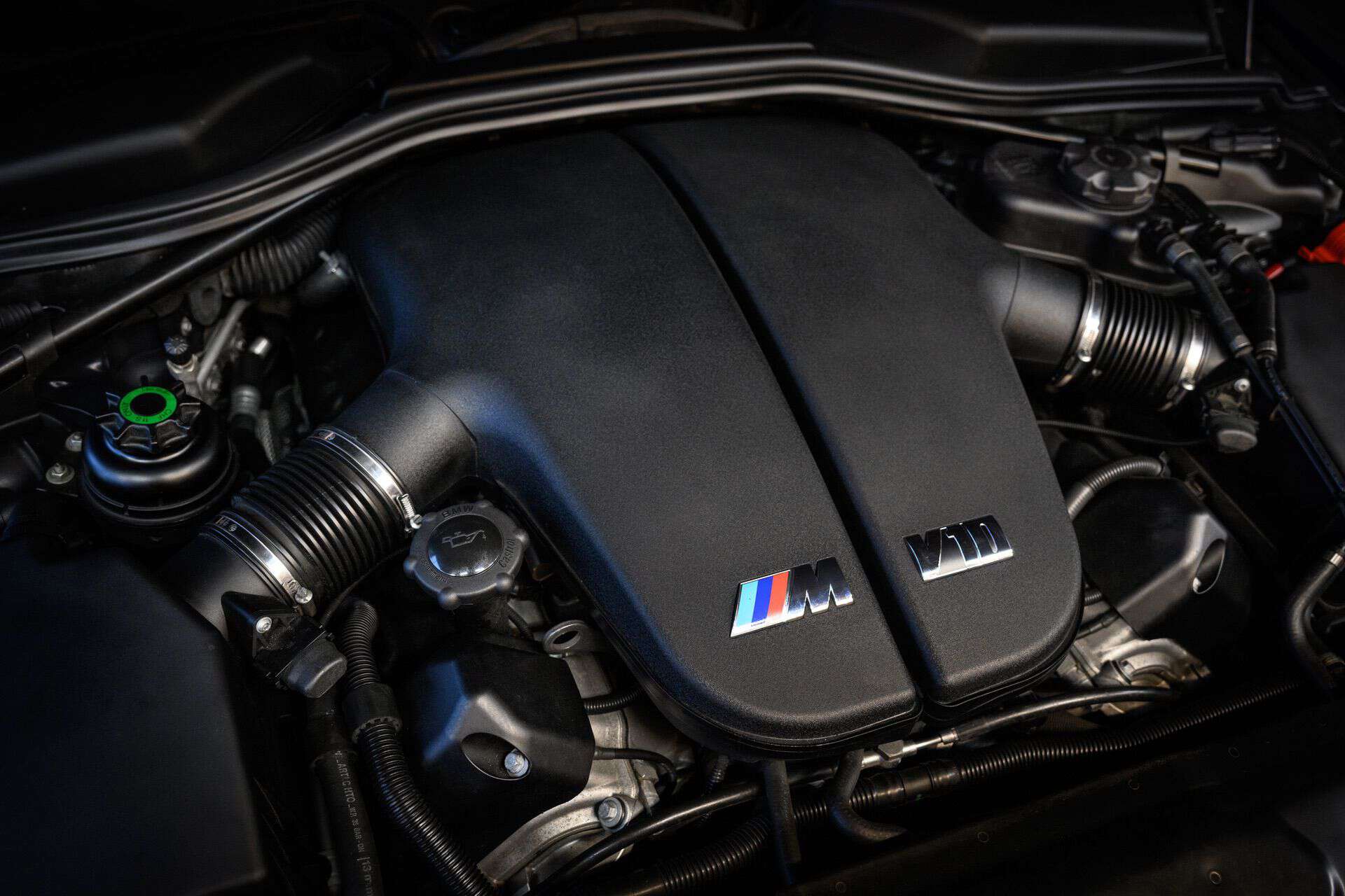 BMW M5 E60 задня частина