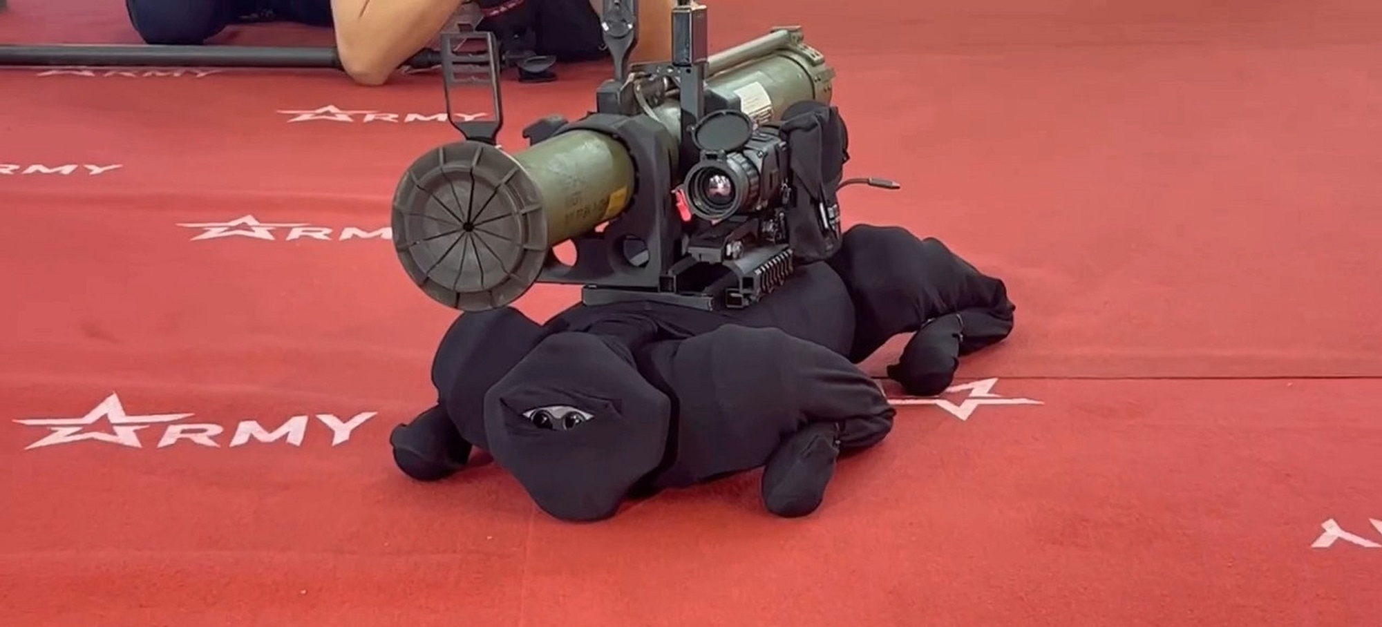Unitree Robotics n'a pas vendu à la Russie le robot Go1, qui était équipé d'un lance-grenades, pour un coût estimé à 16 000 $.