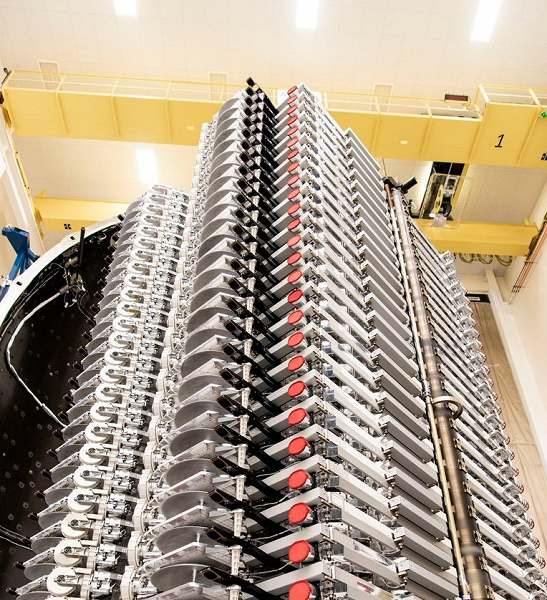 Preparing Starship for Starlink satellite launch