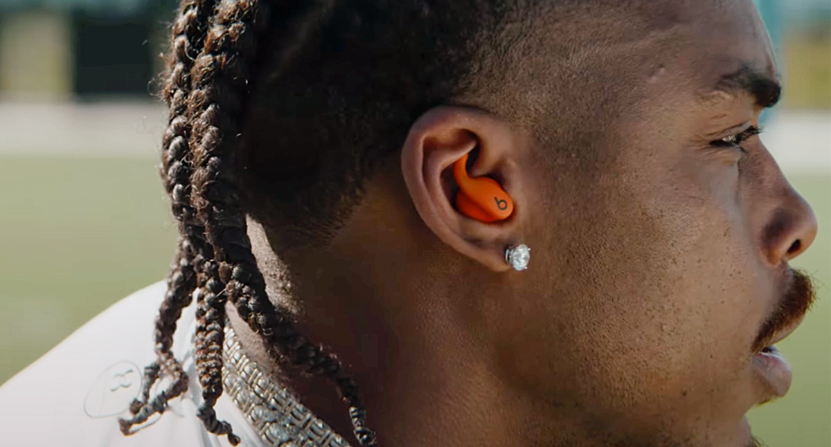 Powerbeats Fit: A Closer Look at the Latest in Sports Earbuds