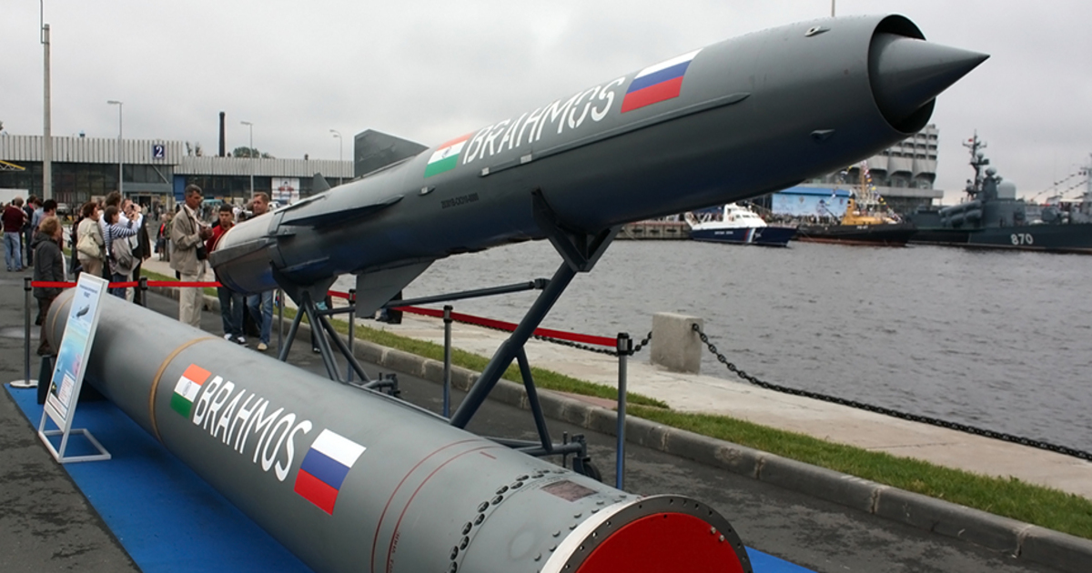 L'Inde envoie aux Philippines les premiers missiles BrahMos, qu'elle a développés en coopération avec la Russie.