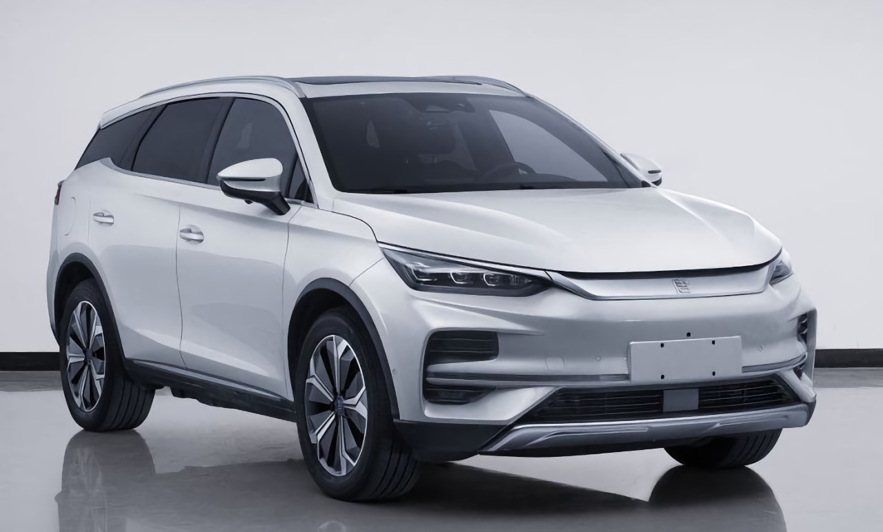 BYD to launch updated electric crossover Tang with a range of up to 700 km