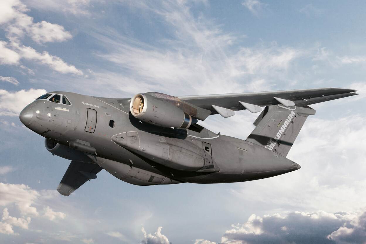 L'armée de l'air hongroise reçoit le premier avion brésilien C-390