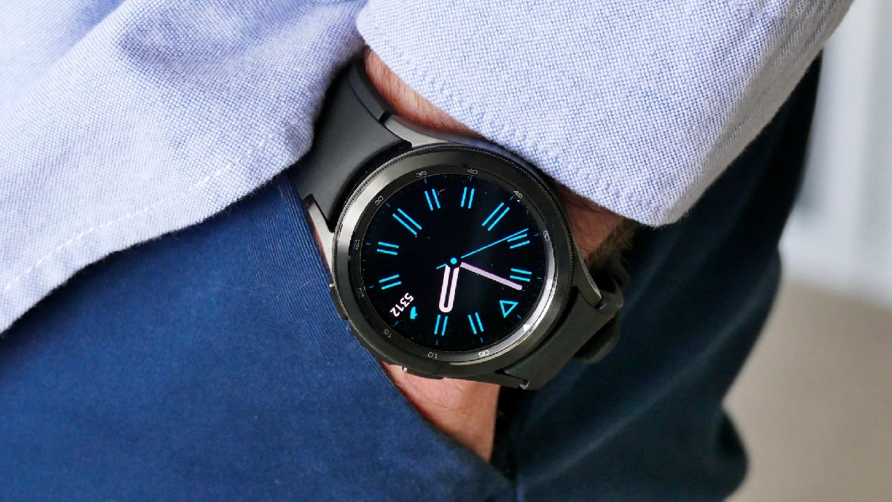 Samsung prepara il Galaxy Watch 4 per il quinto aggiornamento One UI 6 Watch beta