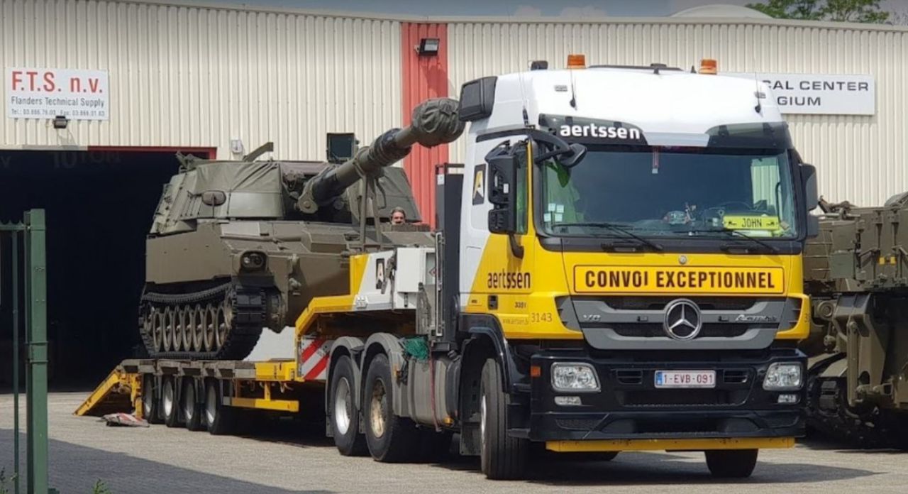 Великобритания выкупила 28 бельгийских гаубиц M109 для отправки в Украину