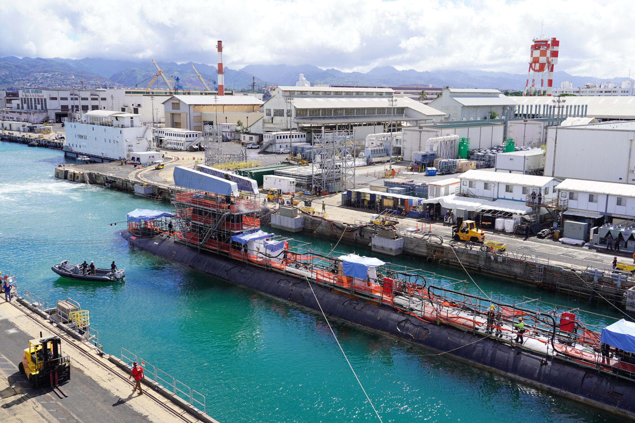 EEUU inicia la modernización del submarino nuclear Virginia en Pearl Harbor