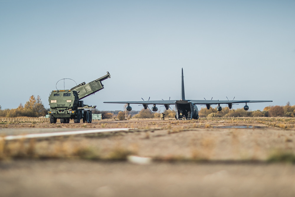 La Lettonie demande que davantage de systèmes de missiles hautement mobiles HIMARS soient transférés à l'Ukraine