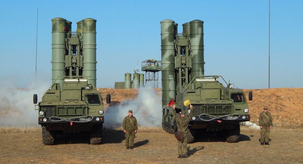 Satellite image confirms defeat of Russia's $1.2bn S-400 Triumf air defence system in Crimea