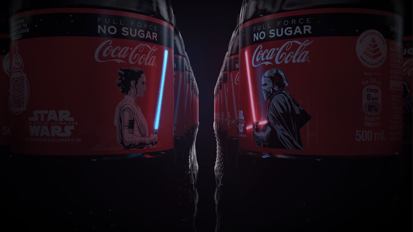 Для фанатів «Зоряних воєн»: Coca-Cola випустила пляшки з крихітними OLED дисплеями у вигляді мечів