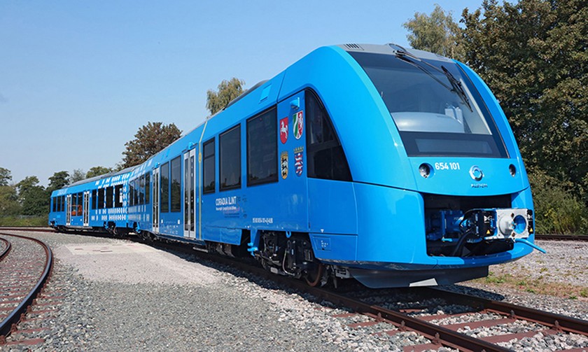 В Германии запустят пассажирский поезд на водороде