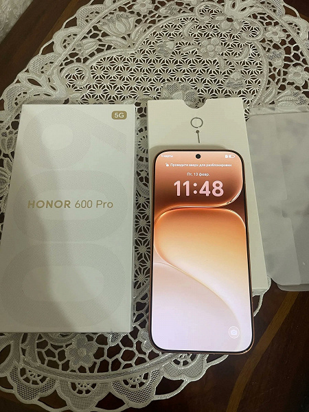 Honor 600 Pro задня панель