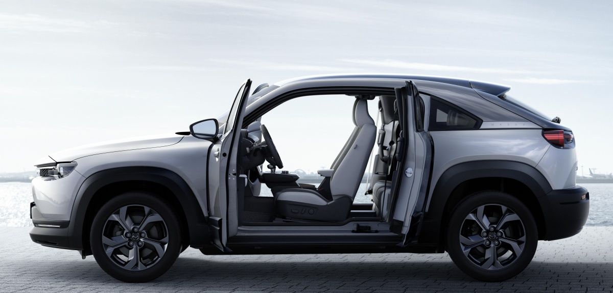 Konkurent Tesla: nowy pojazd elektryczny od Mazdy - Mazda MX-30