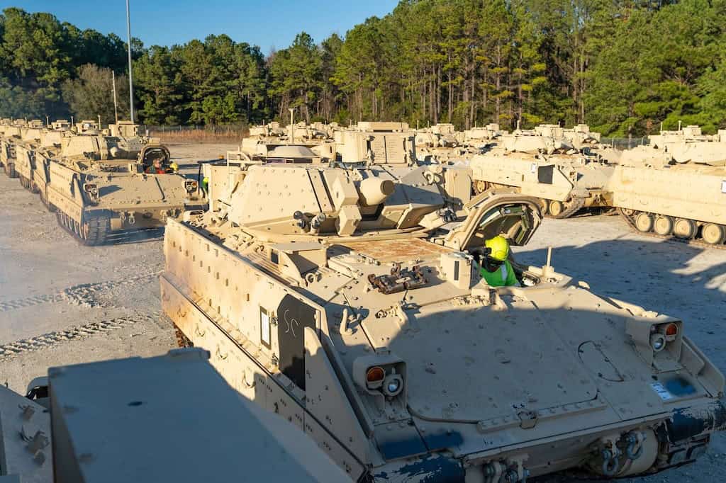 Overzicht van updates: functies en gebruik van het M2 Bradley infanteriegevechtsvoertuig