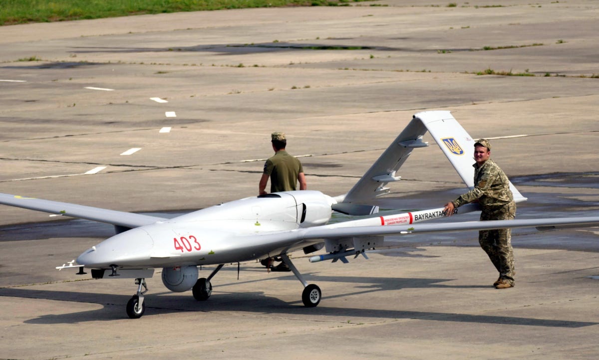 In Lettonia è iniziata la raccolta di 5.000.000 di euro per l'acquisto del drone d'attacco Bayraktar TB2 per l'Ucraina