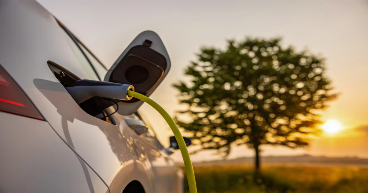 Verkoop elektrische auto's groeit ondanks marktuitdagingen en gebrek aan oplaadinfrastructuur 