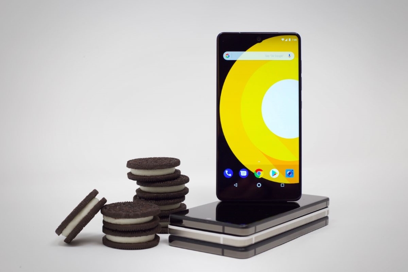Essential Phone сразу получит Android 8.1 Oreo