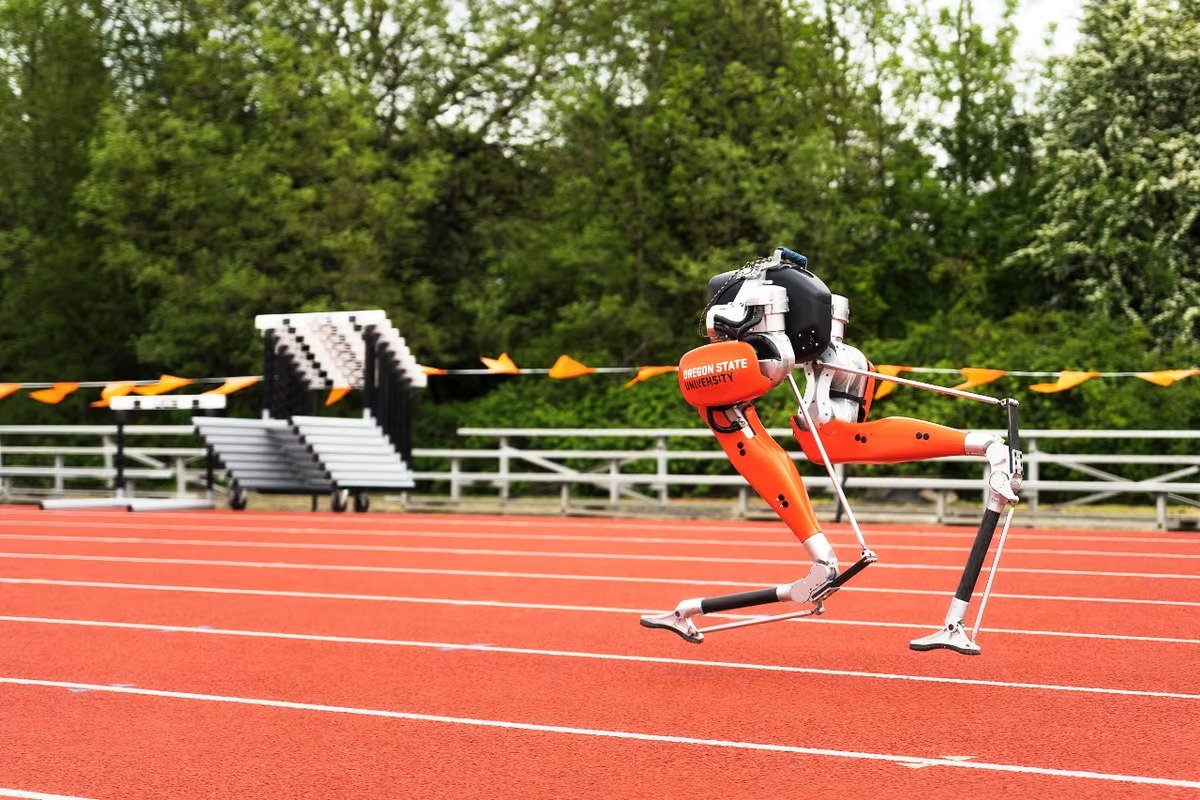 Двуногий робот Cassie установил рекорд Гиннесса в забеге на 100 метров