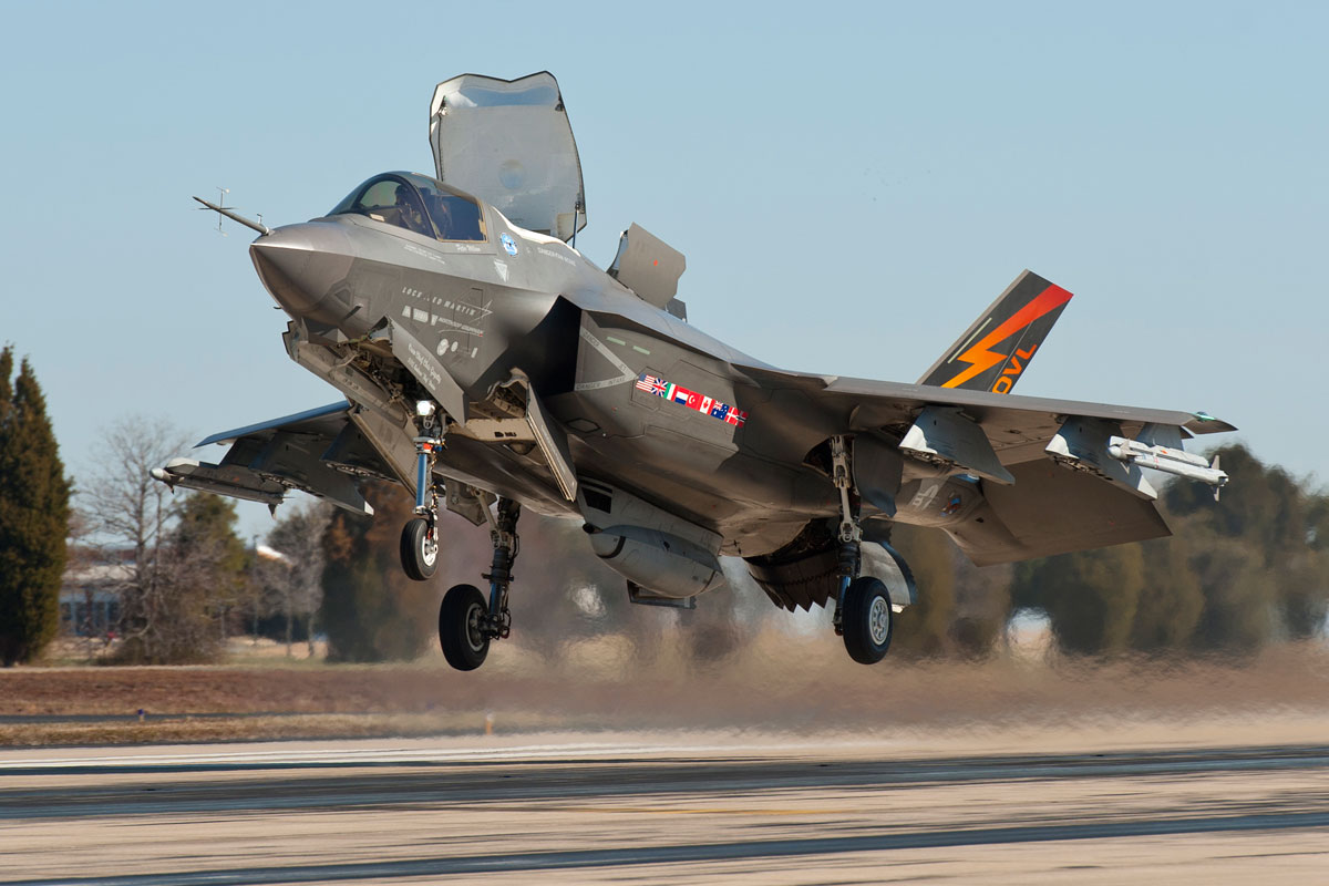 Lockheed Martin będzie mógł wznowić sprzedaż myśliwców F-35 Lightning II po tym, jak Pratt & Whitney naprawi problem w silnikach F135