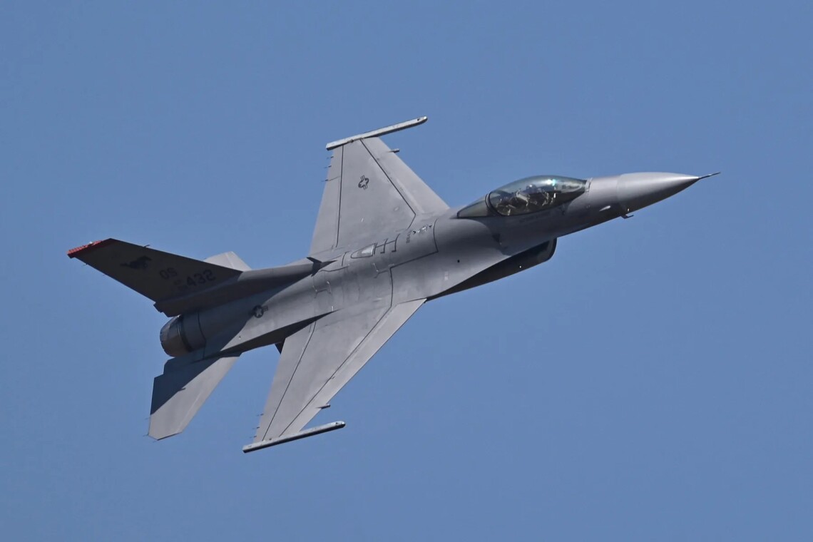 Tailandia estudia comprar un F-16 o un Gripen