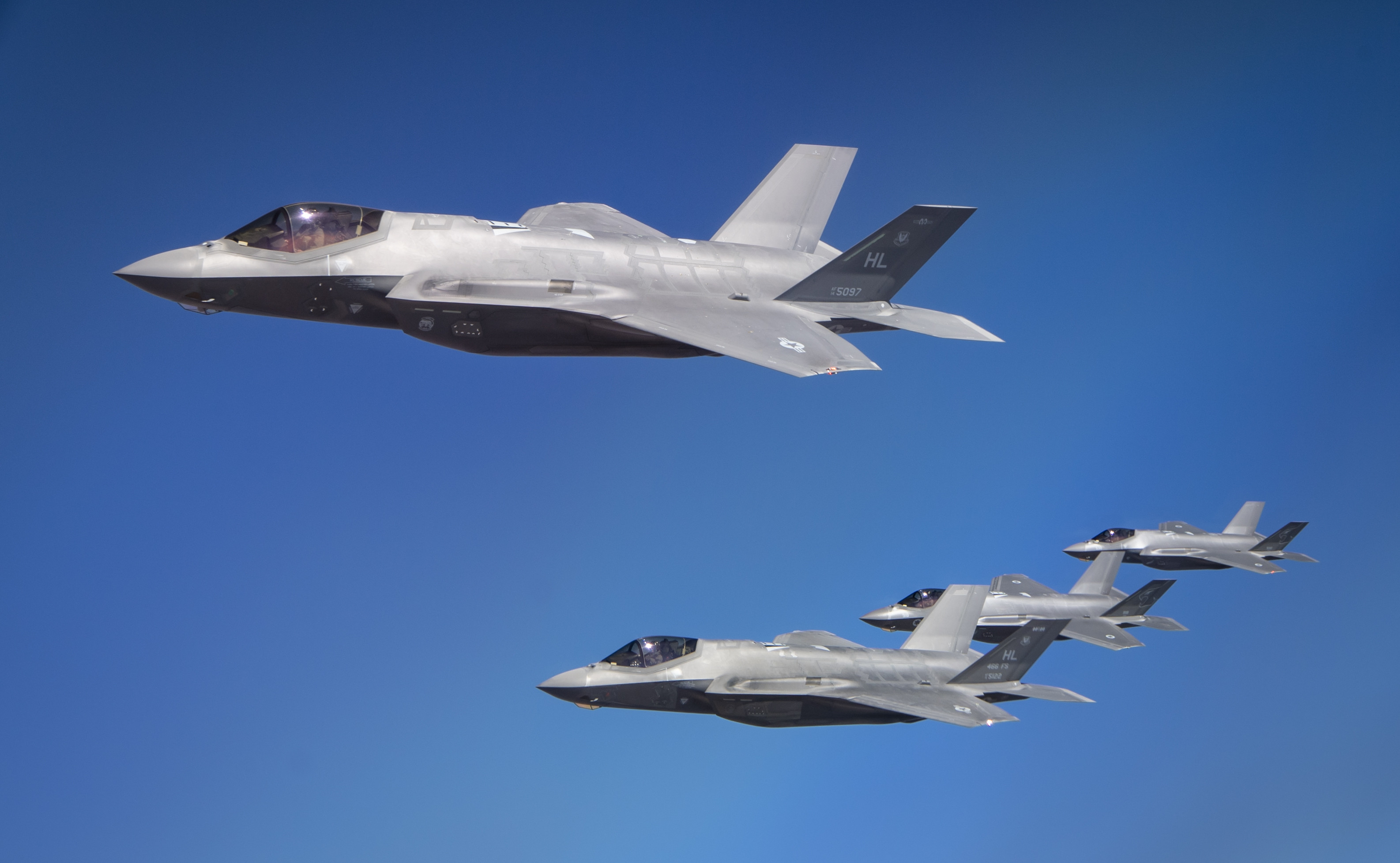 ВПС США витратять $6,4 млрд на купівлю винищувачів F-35A Lightning II та F-15EX Eagle II