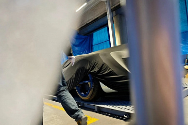 Xiaomi Supercar side view