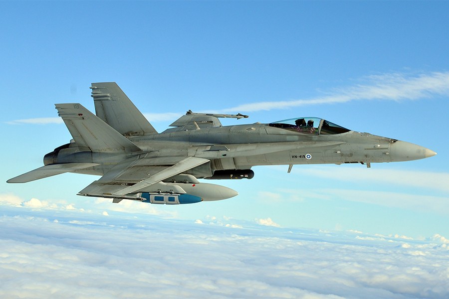 Finlandia estudia suministrar a Ucrania cazabombarderos F/A-18 Hornet