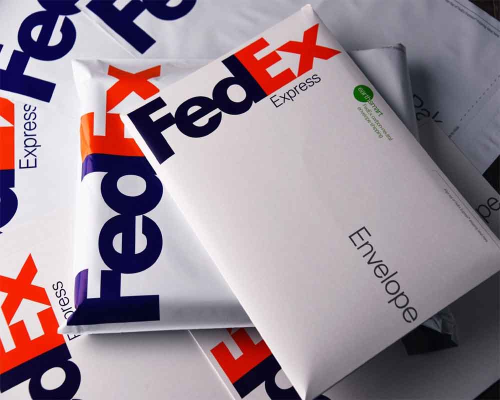 Поштова служба FedEx судиться з урядом США через Huawei і санкції