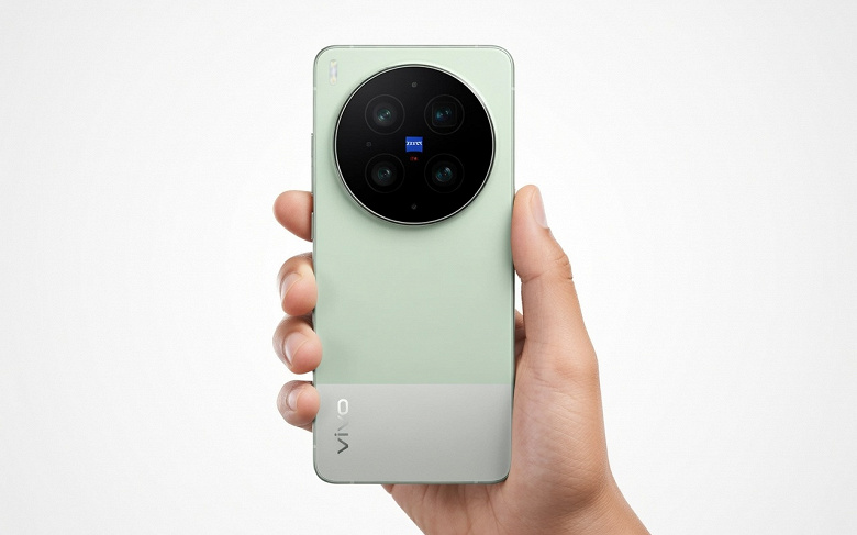 Vivo X300 Ultra во всей красе.