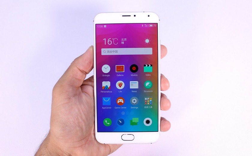 Смартфоны Meizu получат обновление прошивки в мае