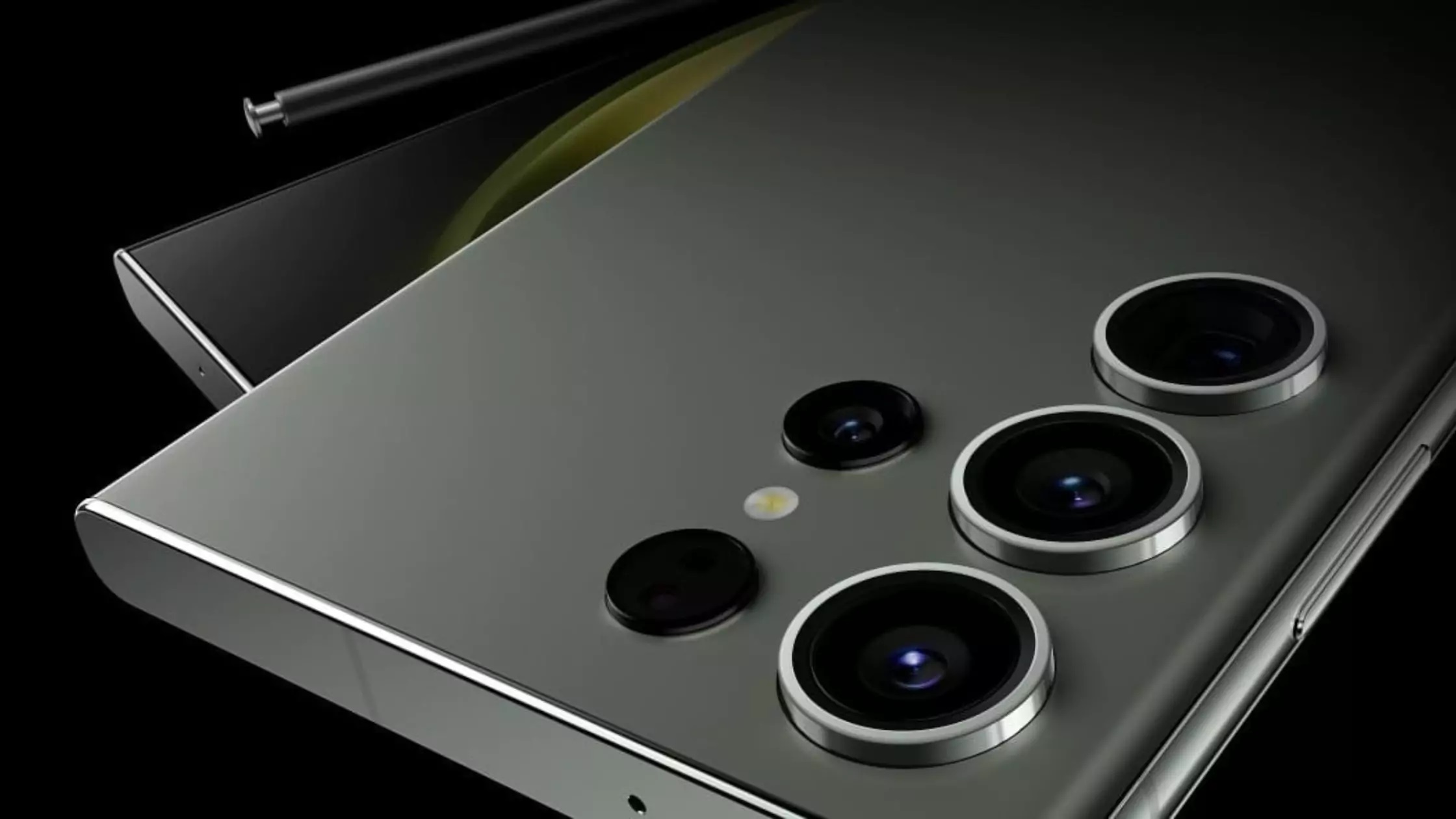 Au plus près de la réalité : un initié a révélé des images du Samsung Galaxy S24 Ultra avec des bords en titane comme l'iPhone 15 Pro.