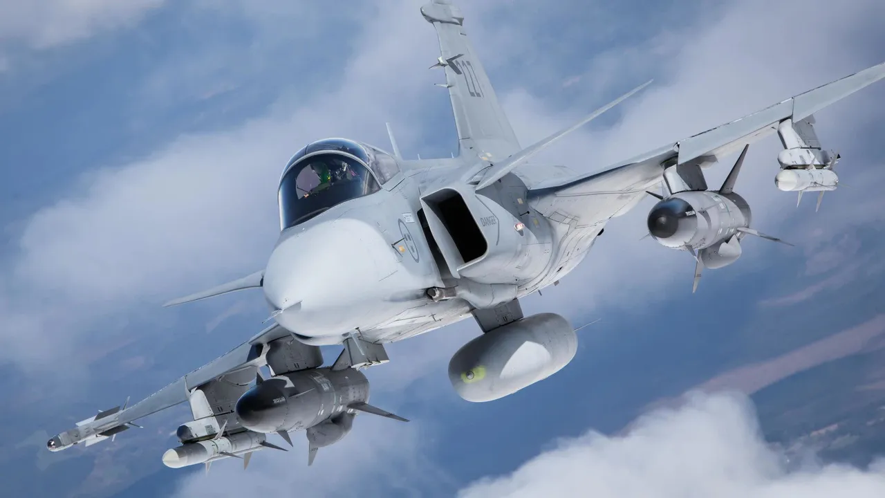 Suecia ha congelado la entrega de cazas JAS-39 Gripen a Ucrania para no interferir en la integración de los F-16 Fighting Falcon
