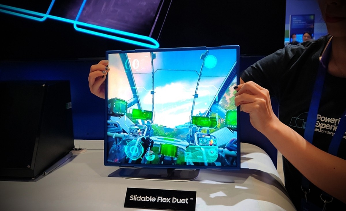 Samsung announced Flex Slidable Solo and Flex Slidable Duet stretchable displays