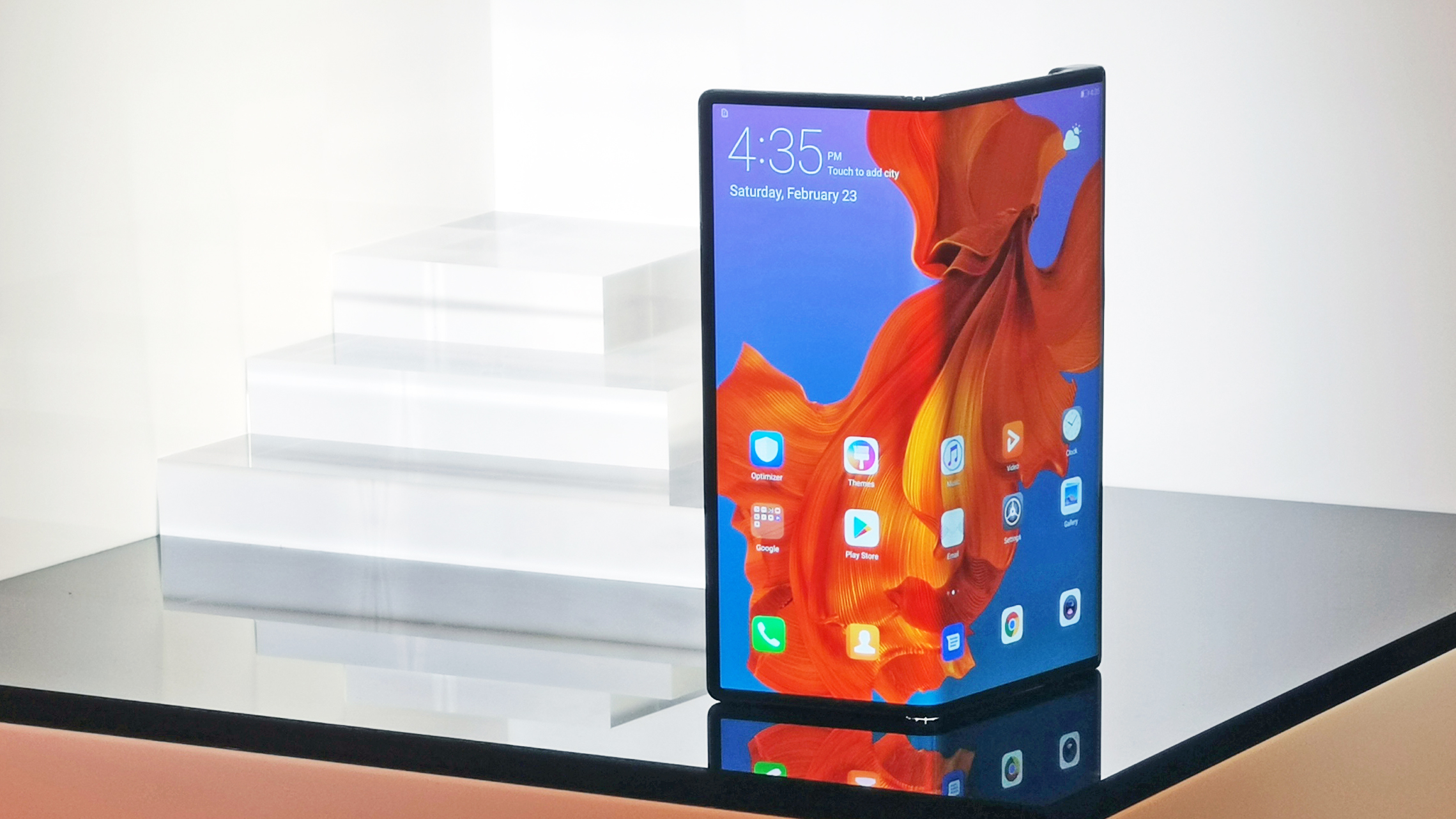 Huawei вже розпочала виробництво складаного Mate X та обіцяє, що він буде надійнішим за Galaxy Fold