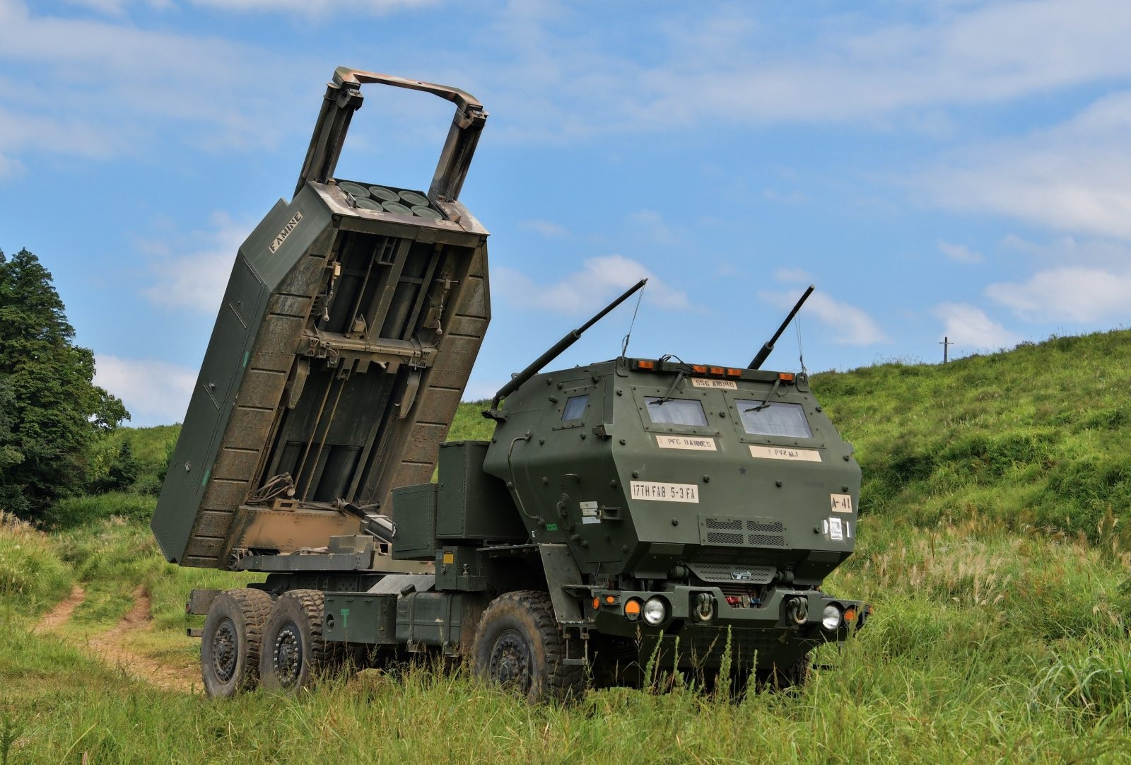 Taiwan receives first batch of HIMARS systems